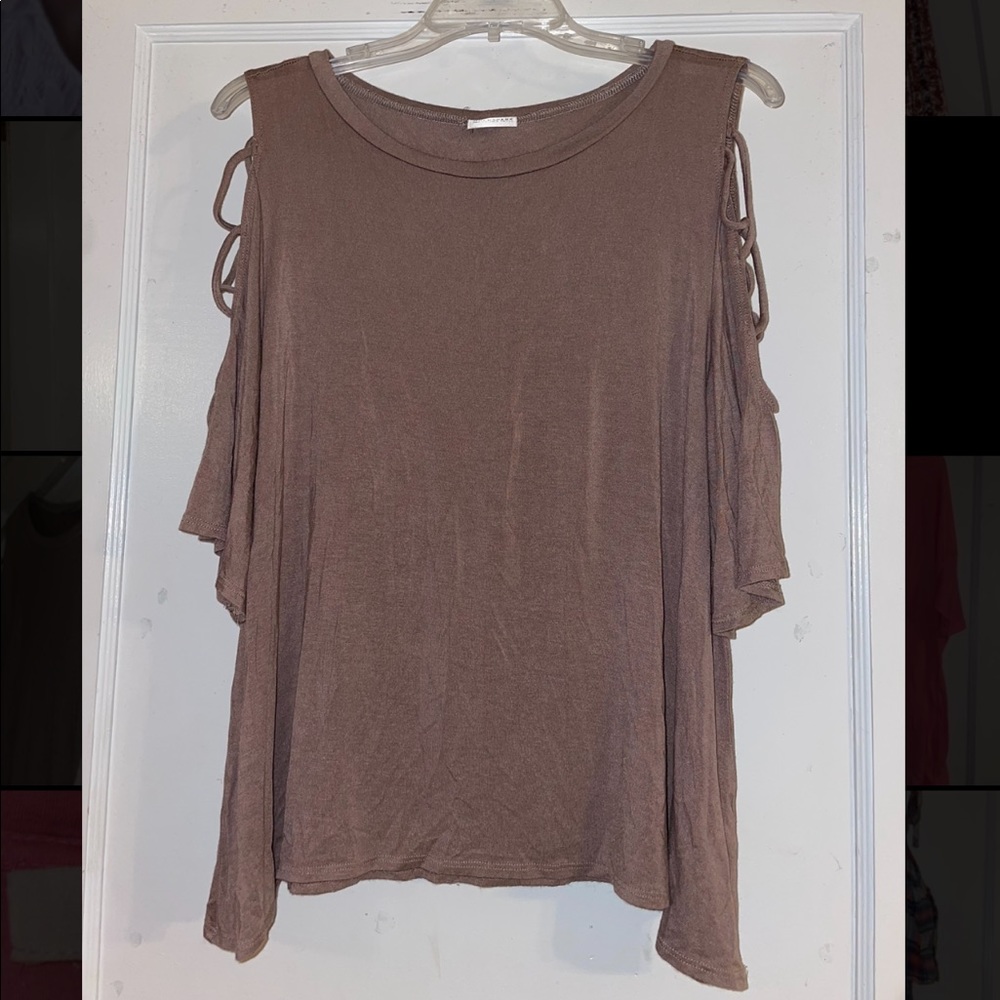 Brown Piko like top